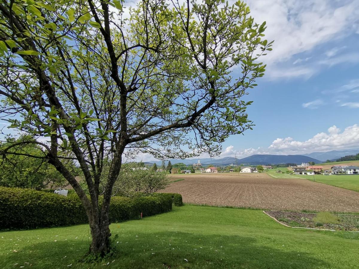 Privatzimmer Steiner Weitendorf  Luaran gambar